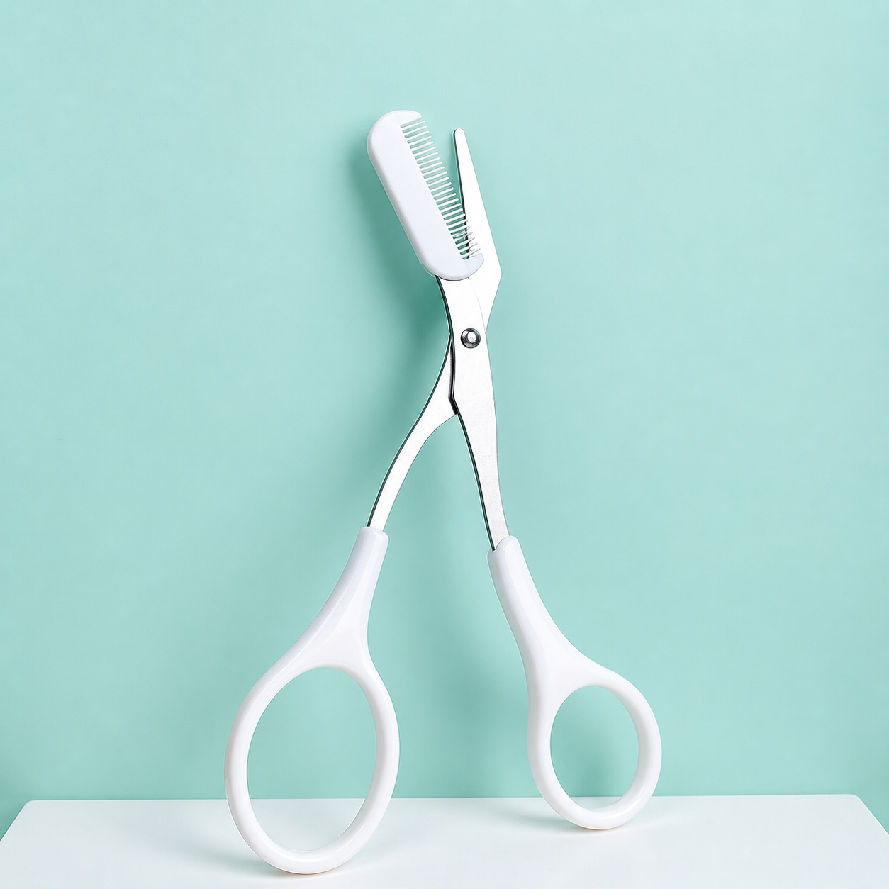 Precision Eyebrow Trimming Scissors With Comb
